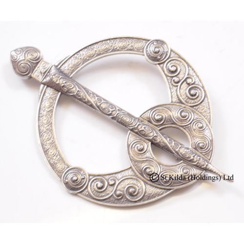 Plaid Brooch Battersea Celtic Penannular 