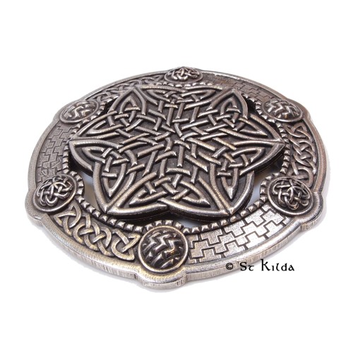 Plaid Brooch Celtic Key