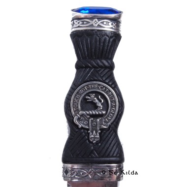 Sgian Dubh - <br>Clan Mackintosh Crest
