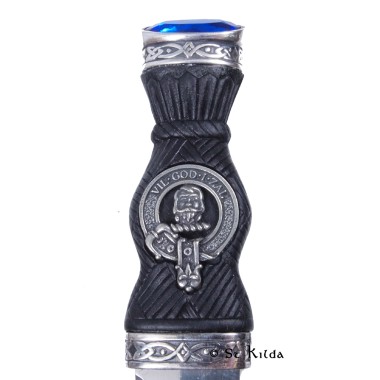 Sgian Dubh - <br>Clan Menzies Crest