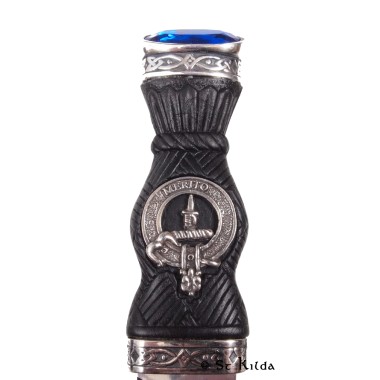 Sgian Dubh - <br>Clan Dunlop Crest