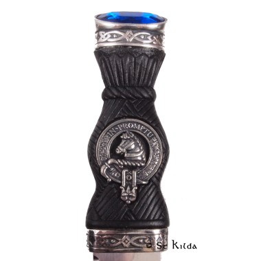 Sgian Dubh - <br>Clan Dunbar Crest