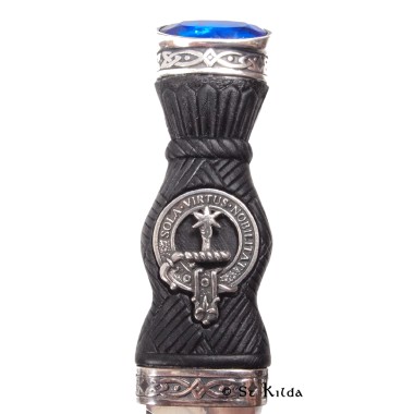 Sgian Dubh - <br>Clan Henderson Crest