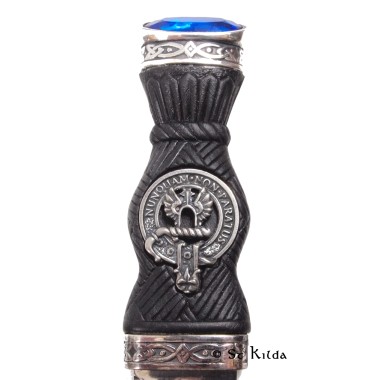 Sgian Dubh - <br>Clan Johnstone Crest
