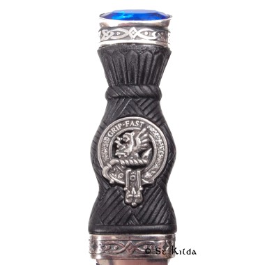Sgian Dubh - <br>Clan Leslie Crest