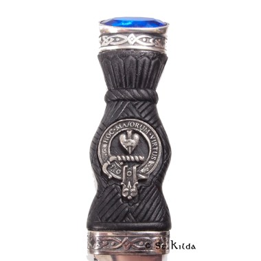 Sgian Dubh - <br>Clan Logan Crest