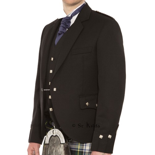 48R Black Argyll Kilt Jacket and Waistcoat with Chainlink Close