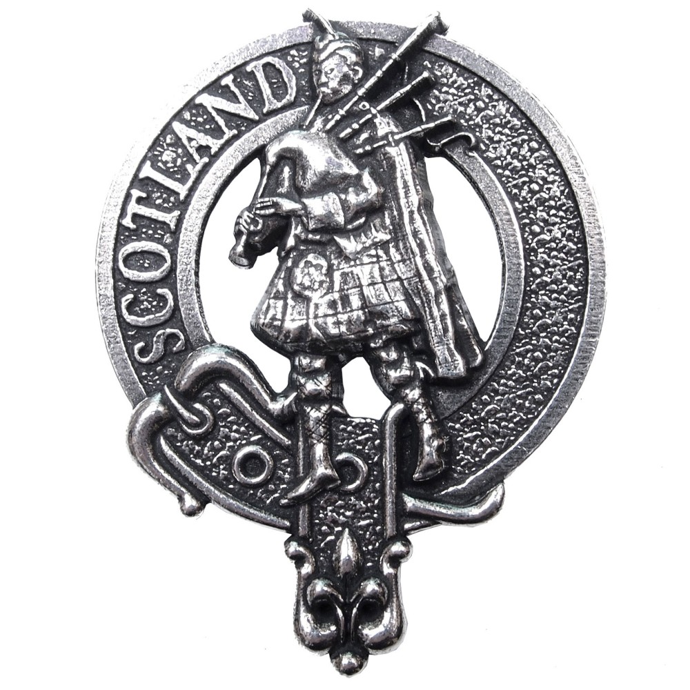 Cap Badge Bagpiper