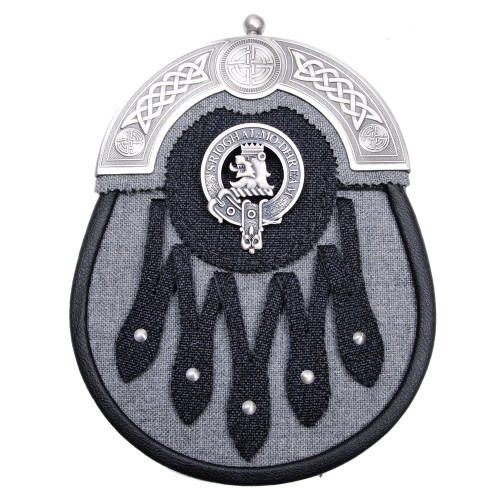 Tweed Sporran with Clan Crest
