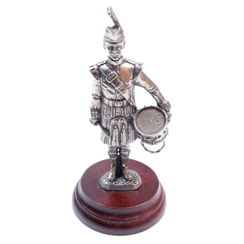 Pipercraft Pipe Band Drummer Figurine 