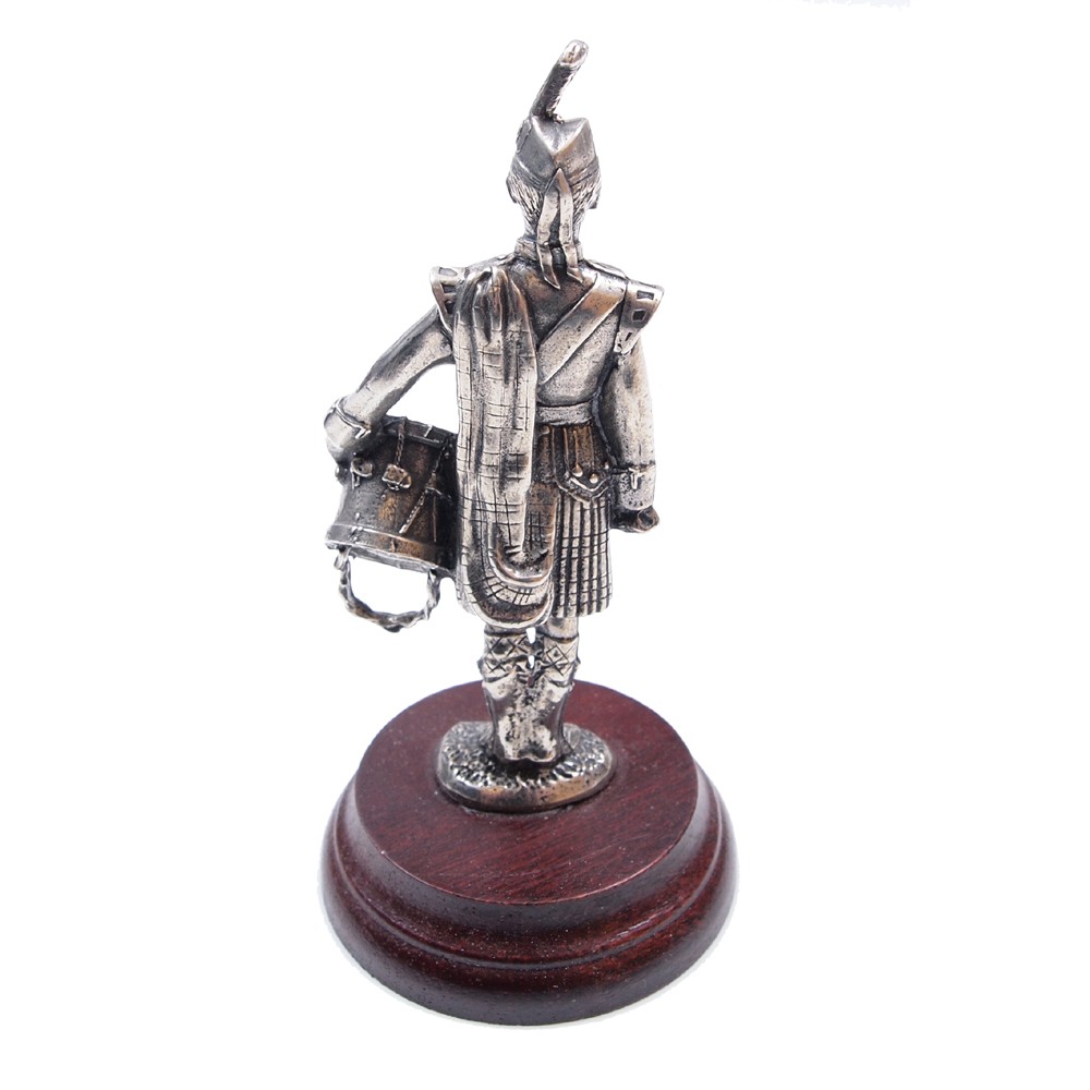 Pipercraft Pipe Band Drummer Figurine  Pipercraft Pipe Band Drummer Figurine