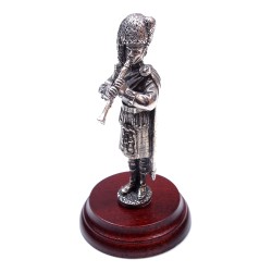 Pipercraft Highland Clarinet Figurine 