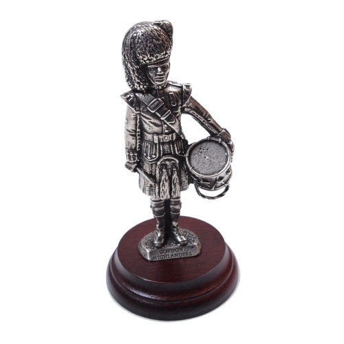 Pipercraft Gordon Highlanders Drummer Figurine 
