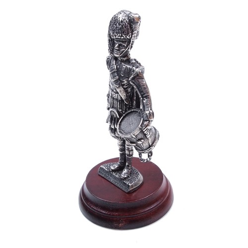 Pipercraft Argyll and Sutherland Highlanders Drummer Figurine 
