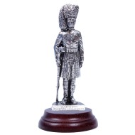 Pipercraft Cameron Highlanders Private Figurine 