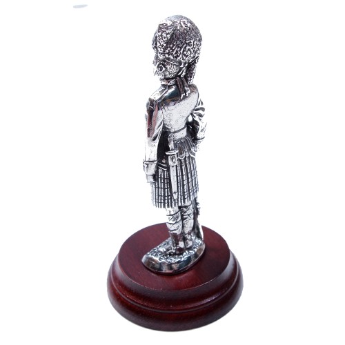 Pipercraft Cameron Highlanders Private Figurine 